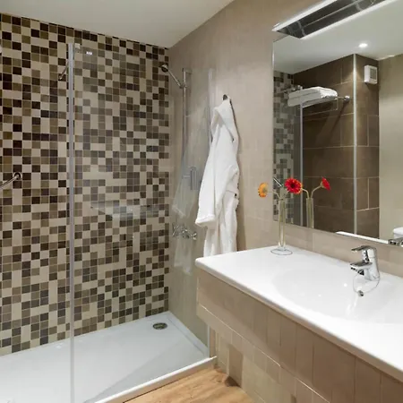 Regency Torviscas And 3* أذيخي