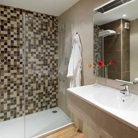 Regency Torviscas And 3* أذيخي