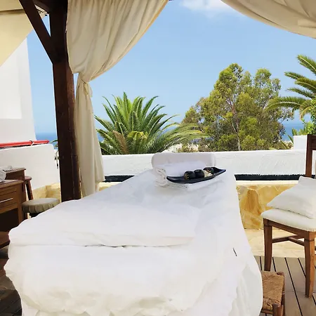 Regency Torviscas And