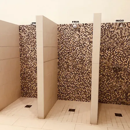 Regency Torviscas And أذيخي