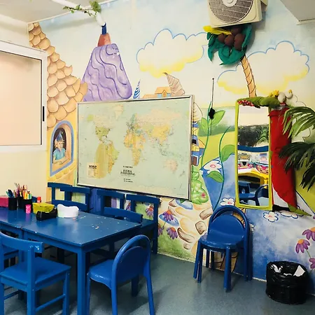 Regency Torviscas And أذيخي