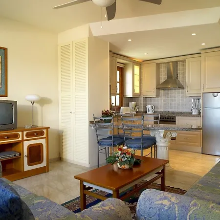 Regency Torviscas And أذيخي